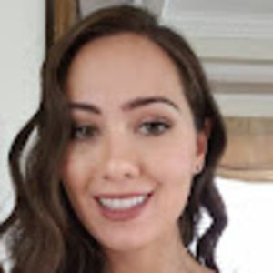 Meet your Posher, Lia